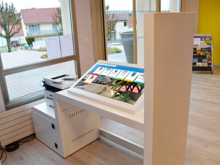 borne numérique préfecture format vidéo - multimedia wawacom