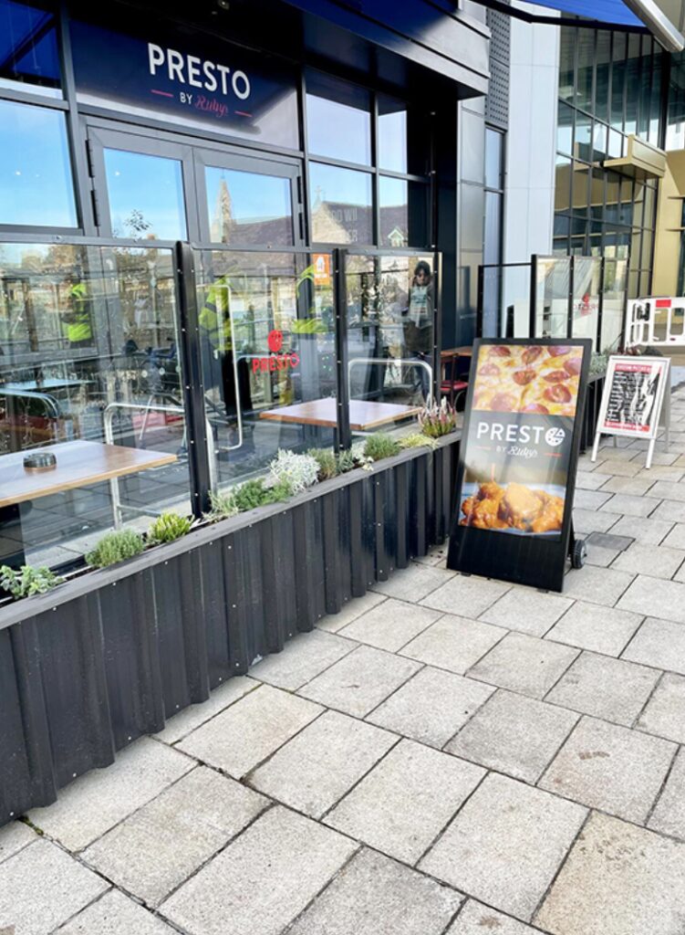 CHEVALET Numérique intérieur - wawacom normandie